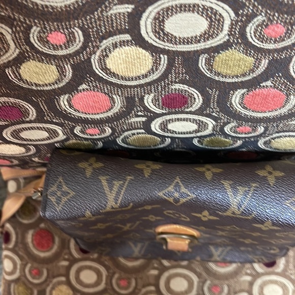 Louis Vuitton St Cloud - Picture 16 of 16